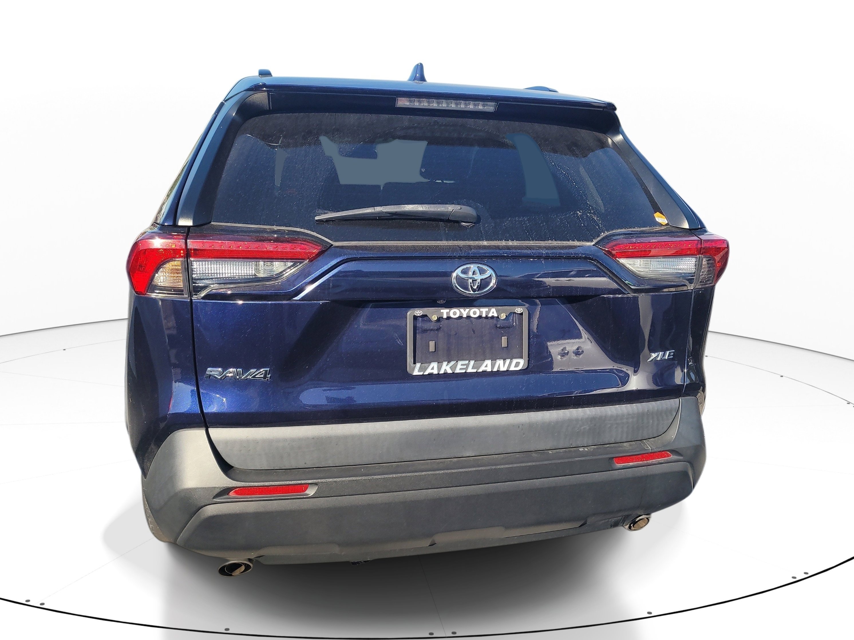 Used 2022 Toyota RAV4 XLE w/ Convenience Package FWD image 6