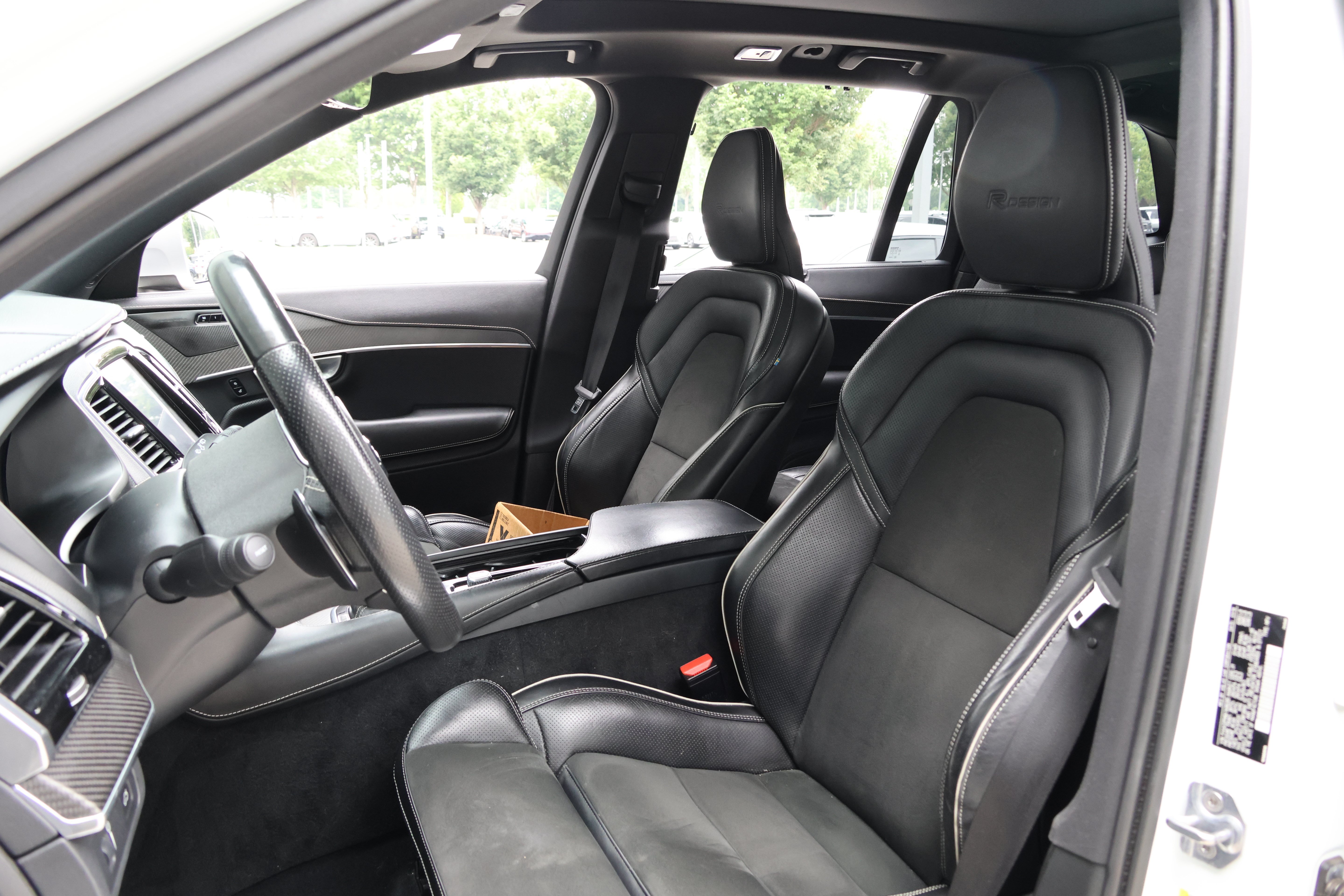 Used 2019 Volvo XC90 T6 R-Design w/ Advanced Package AWD/4WD image 32