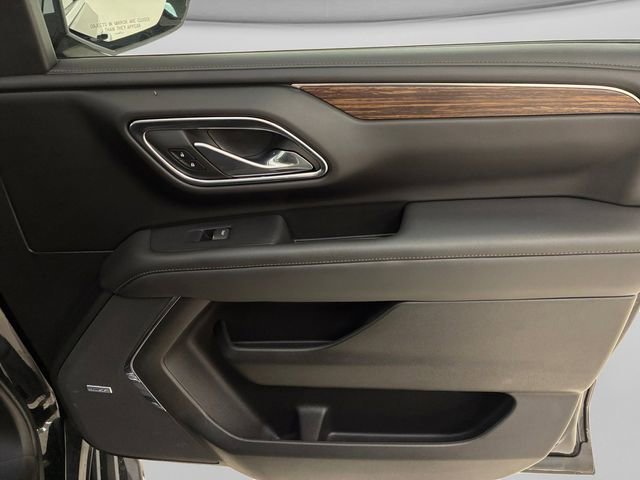 Used 2023 Chevrolet Tahoe High Country AWD/4WD image 15
