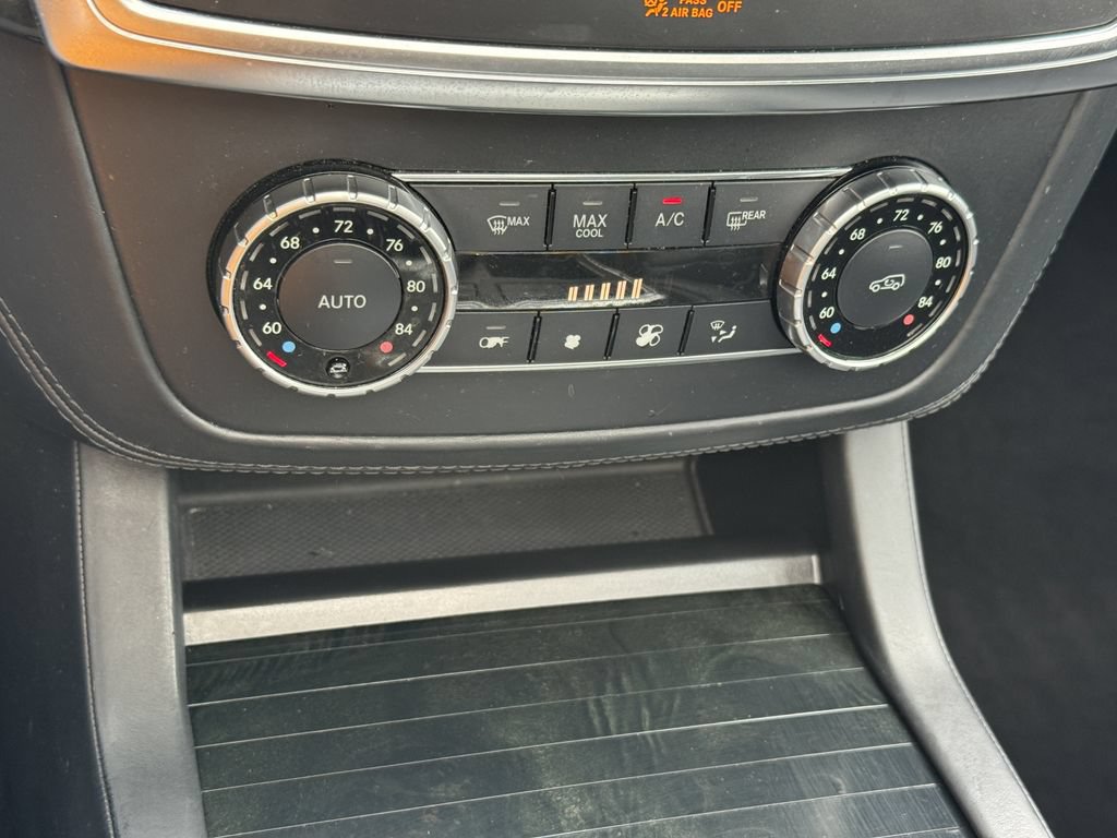 Used 2014 Mercedes-Benz ML 63 AMG 4MATIC image 32
