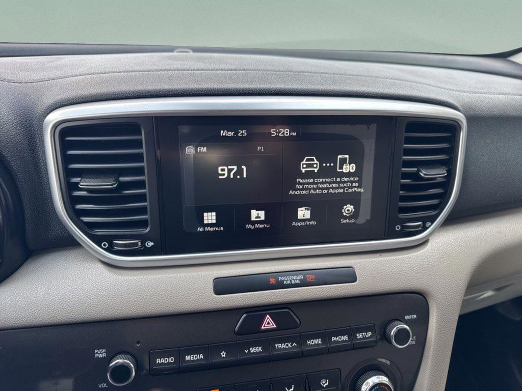 Used 2020 Kia Sportage LX image 12