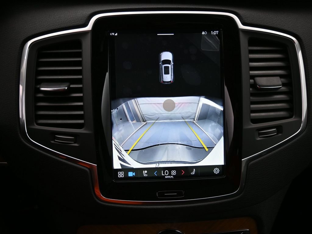 New 2025 Volvo XC90 T8 Core w/ Protection Package Premier AWD/4WD image 14