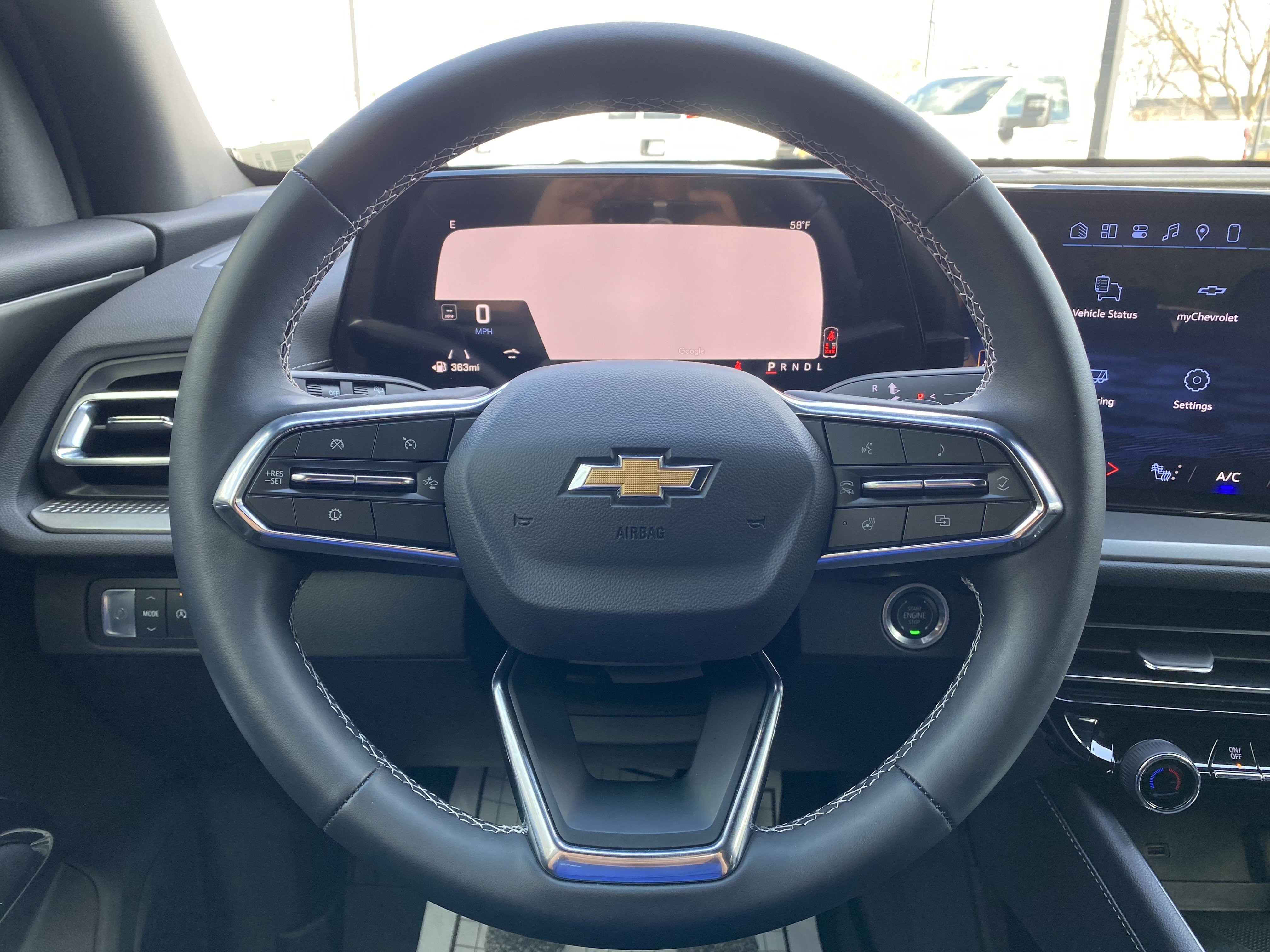 Used 2026 Chevrolet Traverse LT image 18