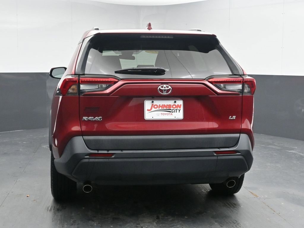 Used 2019 Toyota RAV4 LE w/ Carpet Mat Package image 7