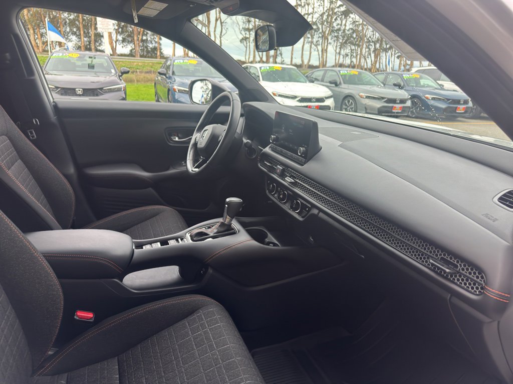 Used 2024 Honda HR-V Sport image 17