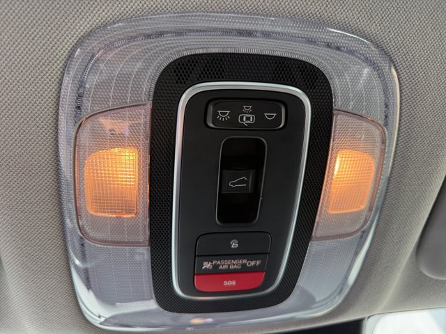 Used 2022 Hyundai Elantra Limited FWD image 20