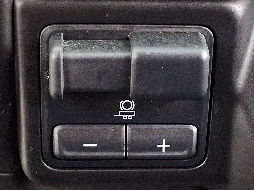 Used 2021 Chevrolet Silverado 1500 RST image 23