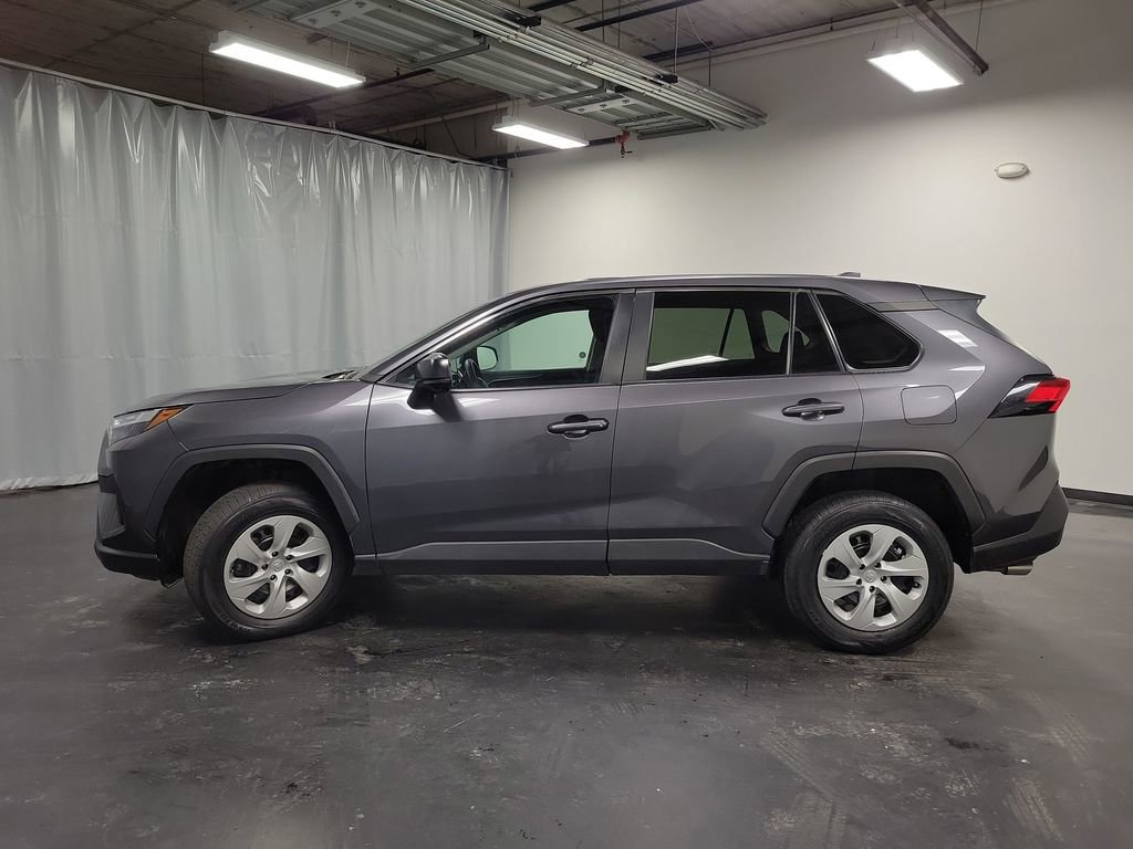 Used 2024 Toyota RAV4 LE image 5