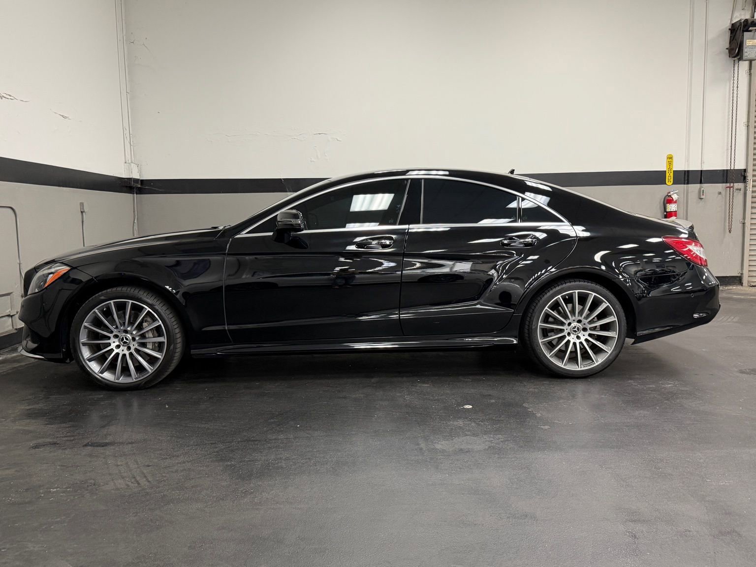 Used 2017 Mercedes-Benz CLS 550 image 9