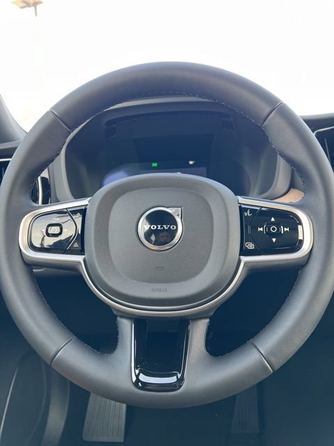 New 2026 Volvo XC60 B5 Plus w/ Climate Package PRO AWD/4WD image 13
