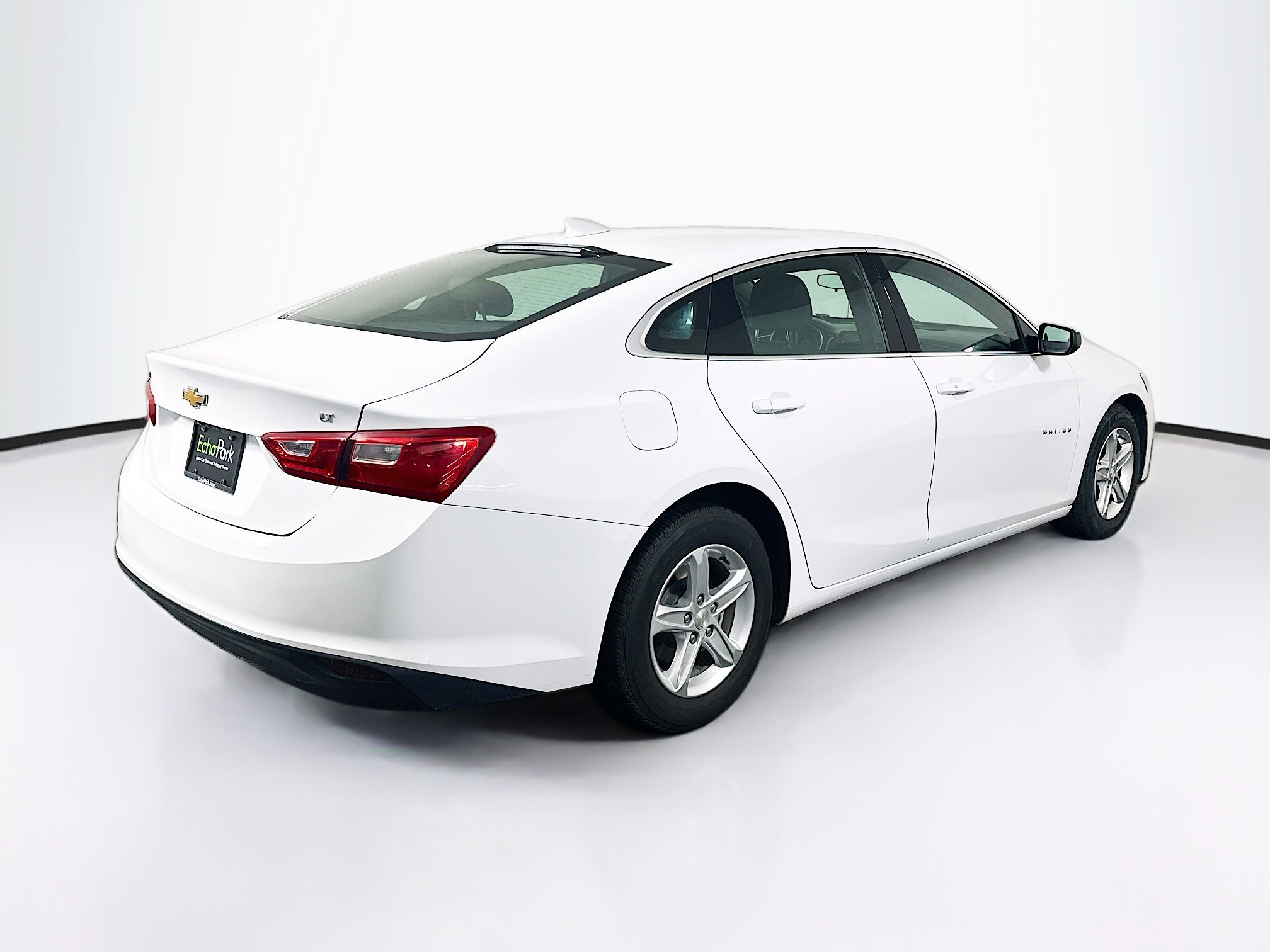 Used 2023 Chevrolet Malibu LT FWD image 9