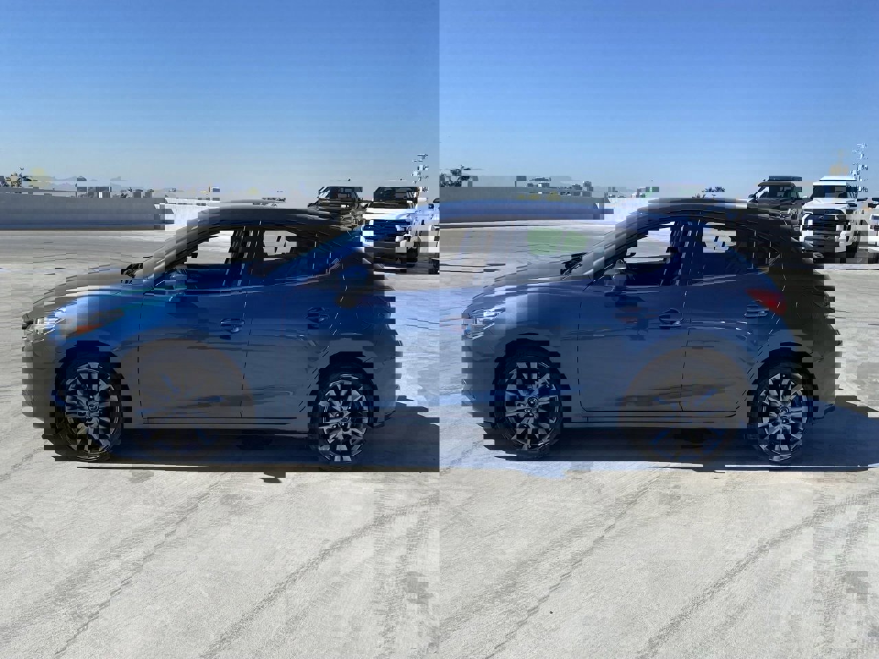 Used 2018 MAZDA MAZDA3 Touring image 5