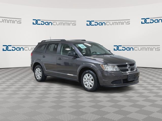 Used 2018 Dodge Journey SE FWD image 2