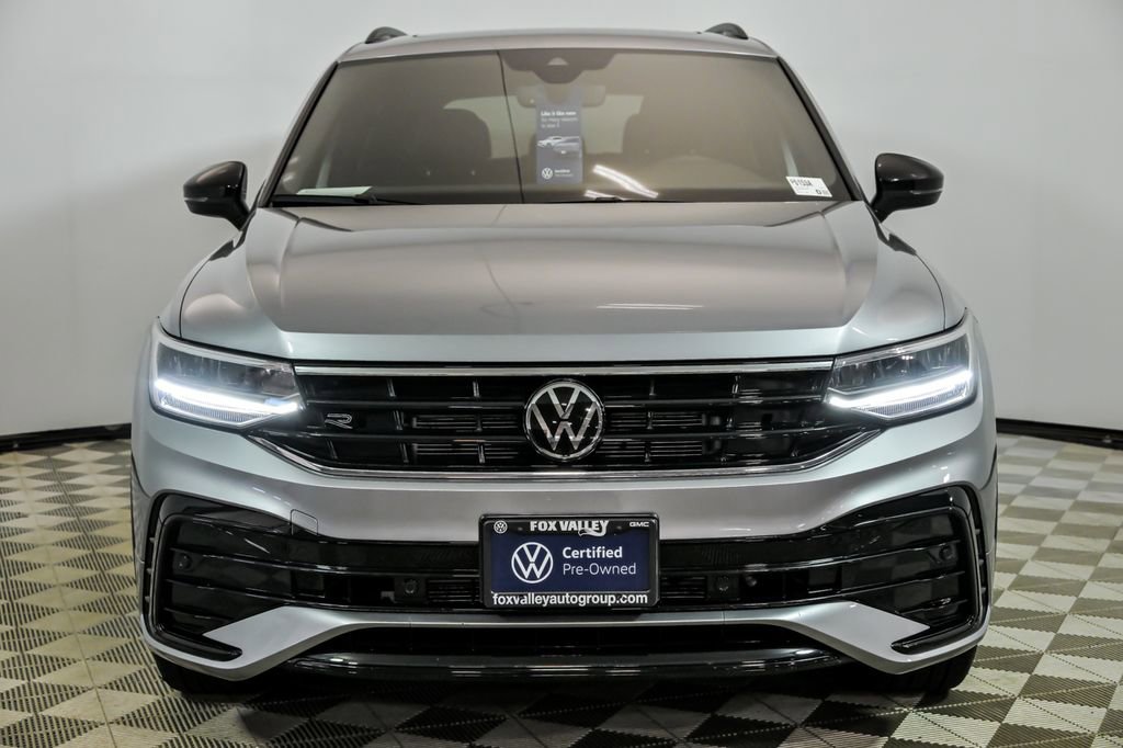 Certified 2024 Volkswagen Tiguan SE R-Line AWD/4WD image 4