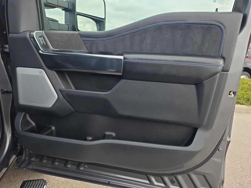 Used 2025 Ford F250 Platinum AWD/4WD image 20
