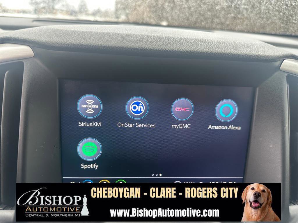 Used 2024 GMC Terrain SLT image 32