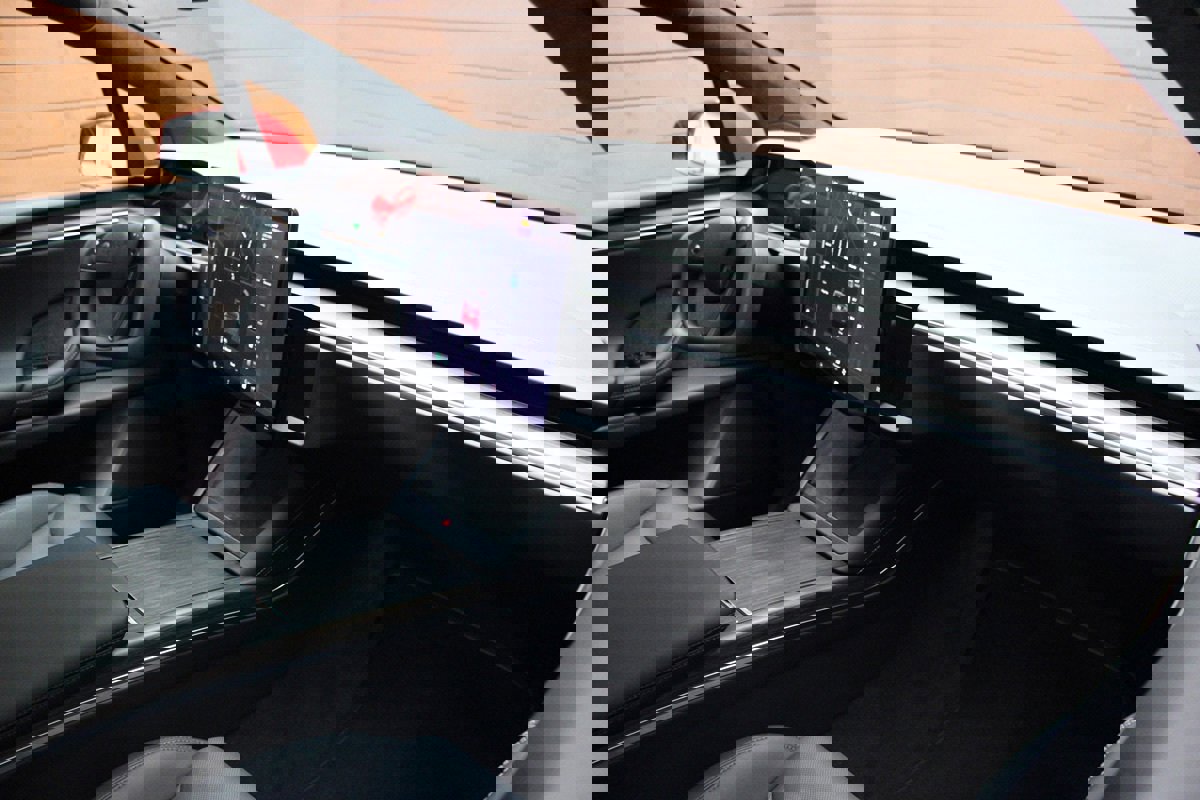 Used 2023 Tesla Model X 6 Seater AWD image 29