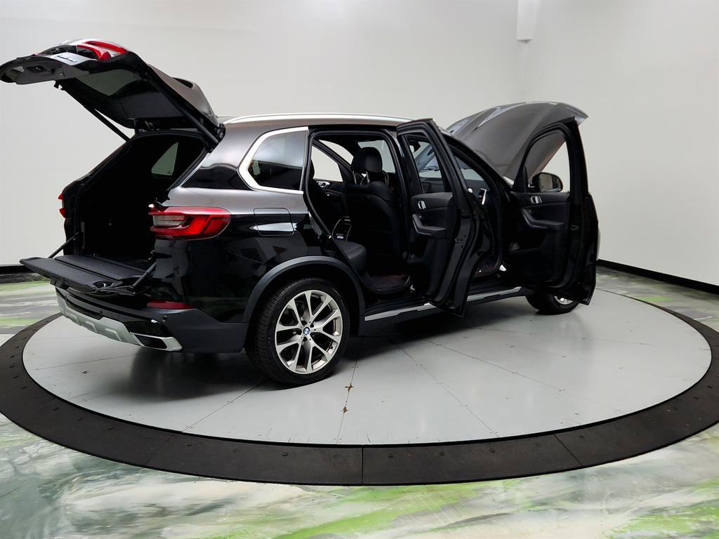 Used 2019 BMW X5 xDrive40i w/ Premium Package 2 AWD/4WD image 11