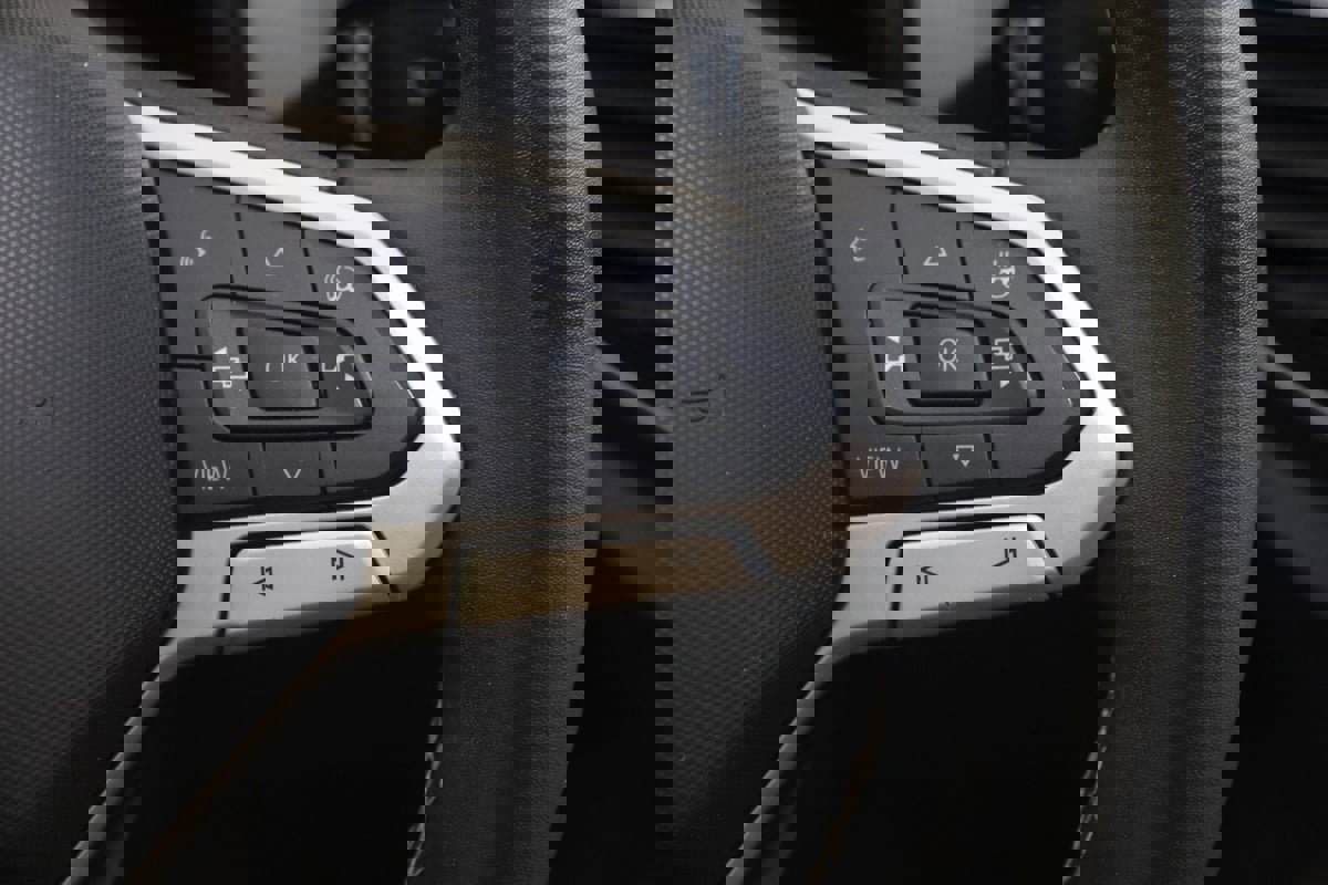 Used 2021 Volkswagen Atlas SEL Premium image 38