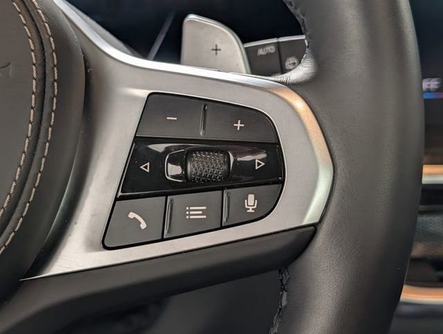 Used 2025 BMW X5 xDrive50e w/ M Sport Package image 21