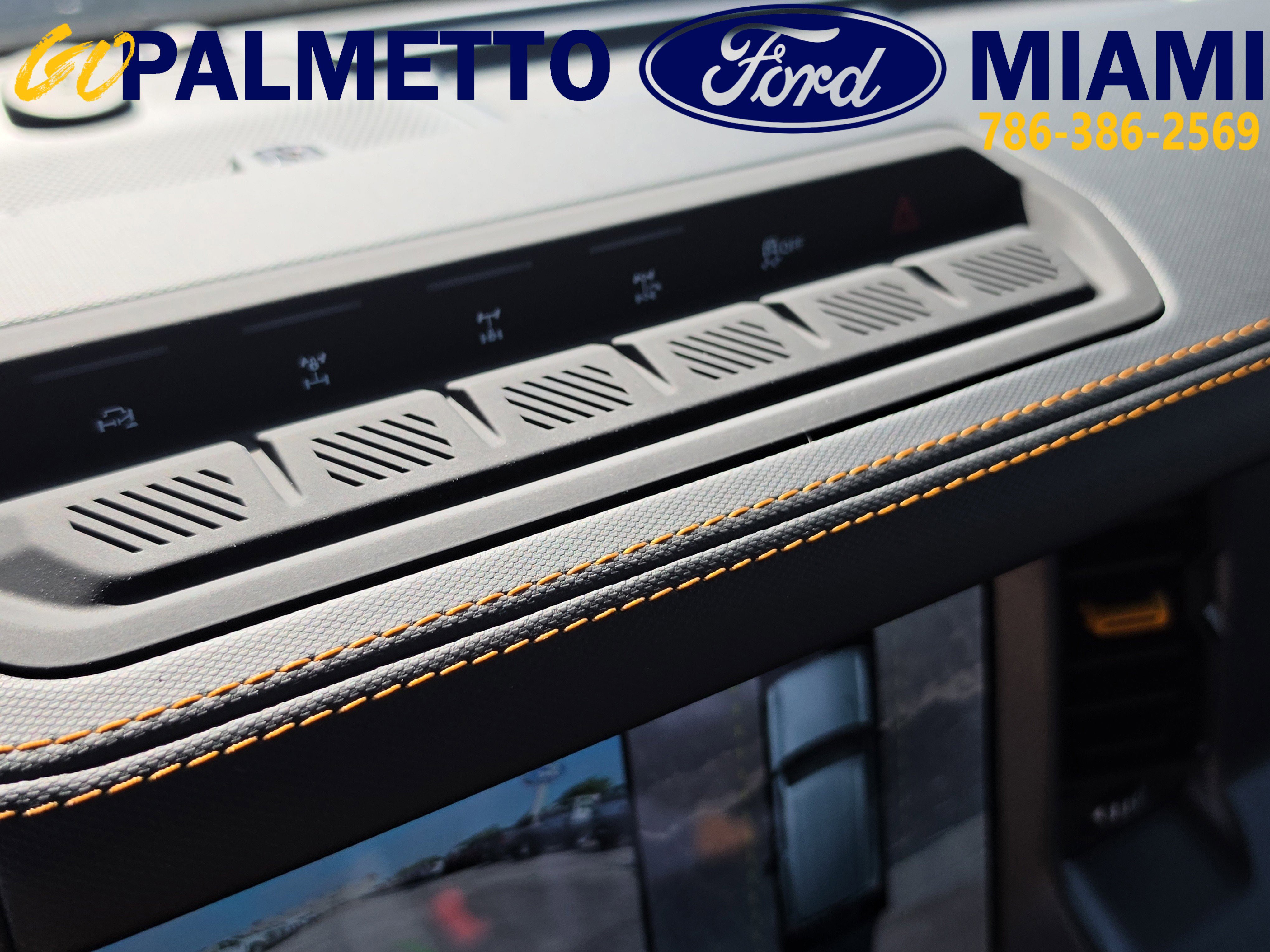 Used 2024 Ford Bronco Badlands AWD/4WD image 24