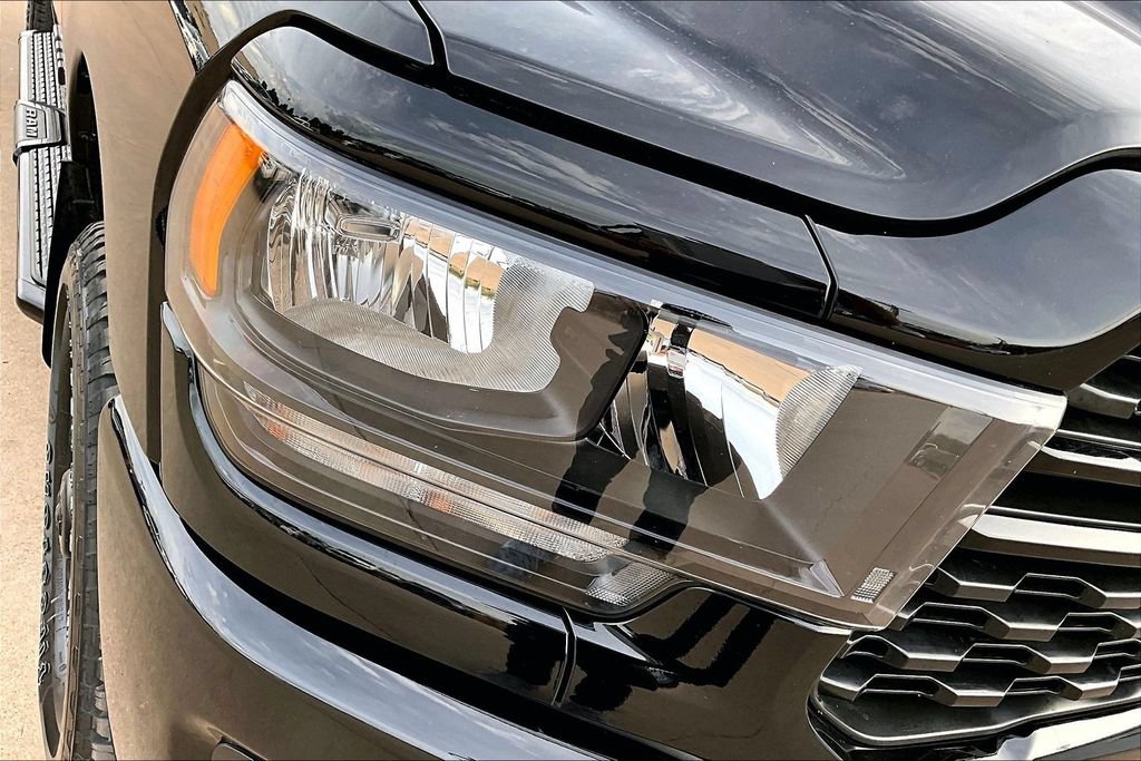 Used 2024 RAM 2500 Big Horn w/ Night Edition AWD/4WD image 35