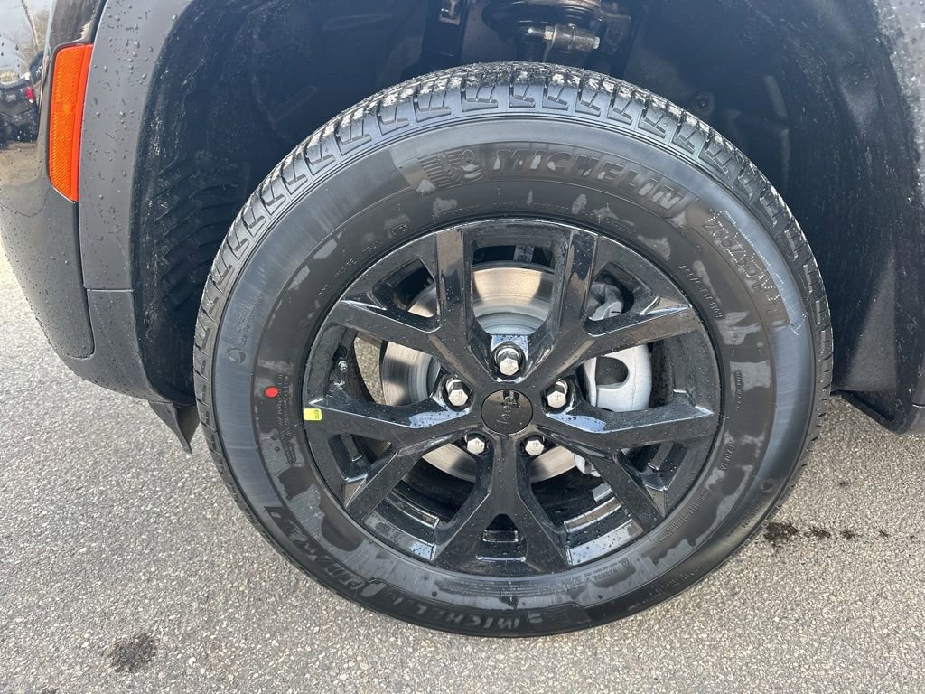 New 2026 Jeep Grand Cherokee Laredo image 29