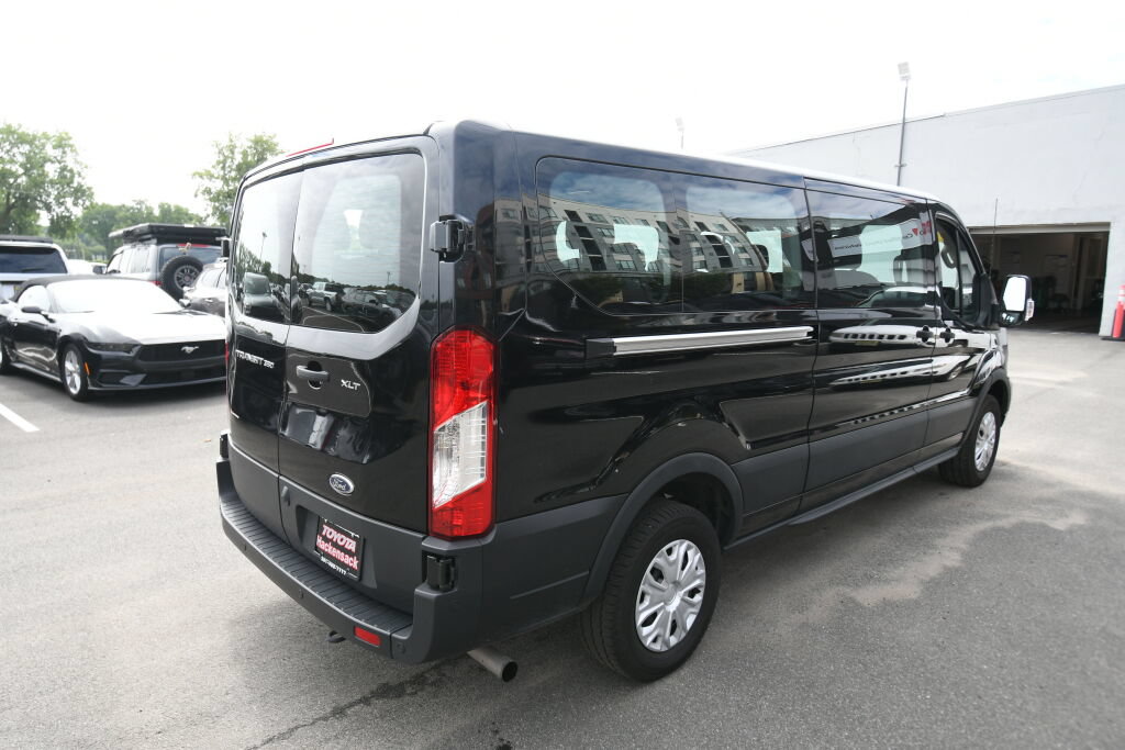 Used 2025 Ford Transit 350 XLT RWD image 8