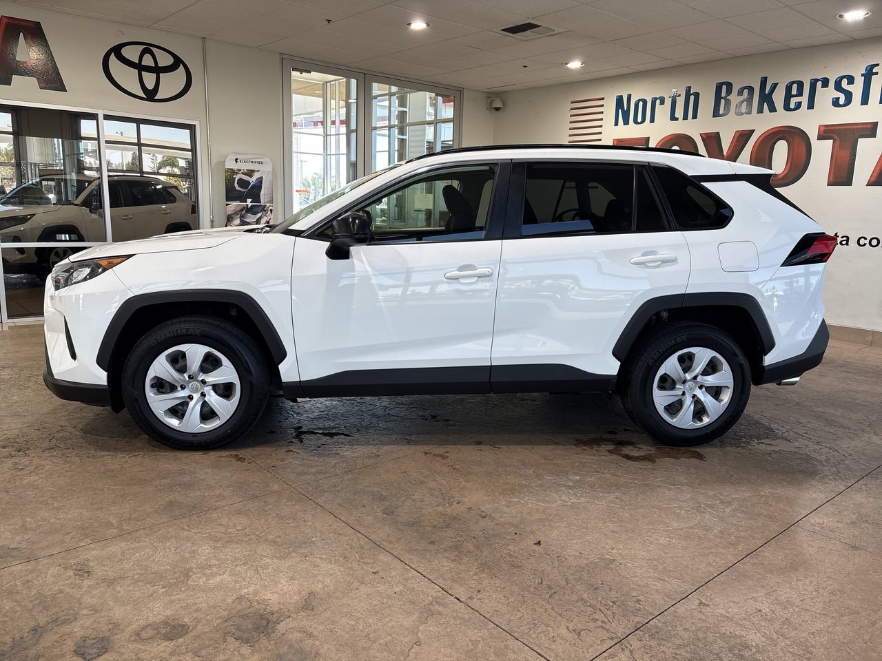 Certified 2019 Toyota RAV4 LE AWD/4WD image 7