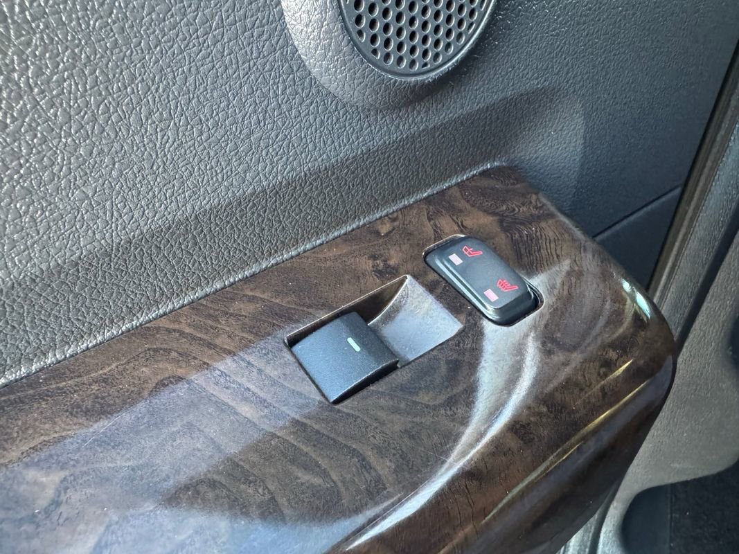 Used 2013 Ford F250 Platinum w/ FX4 Off Road Pkg image 23