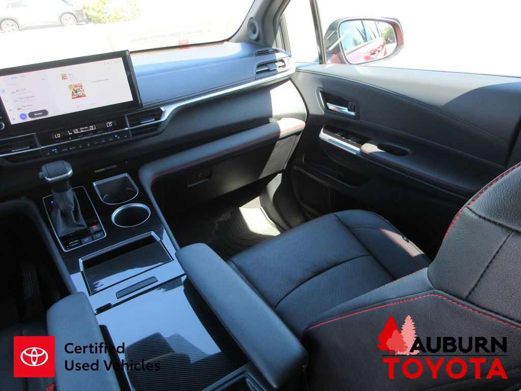 Certified 2025 Toyota Sienna XSE w/ XSE Premium Package image 30