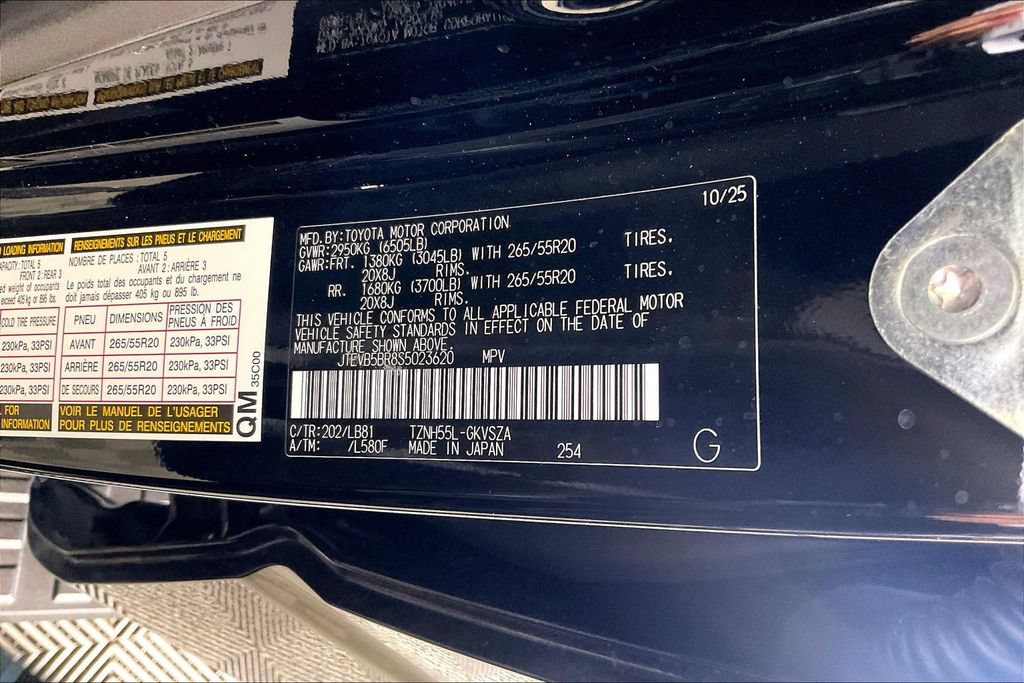 Used 2025 Toyota 4Runner Platinum AWD/4WD image 36