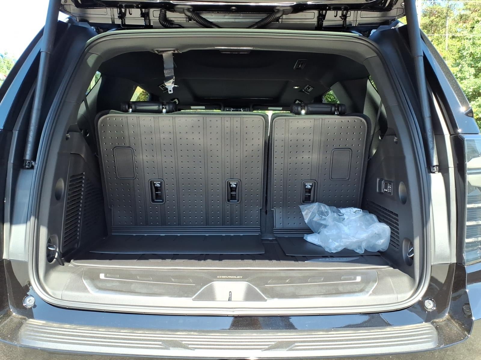 New 2026 Chevrolet Tahoe RST w/ Comfort Package AWD/4WD image 15