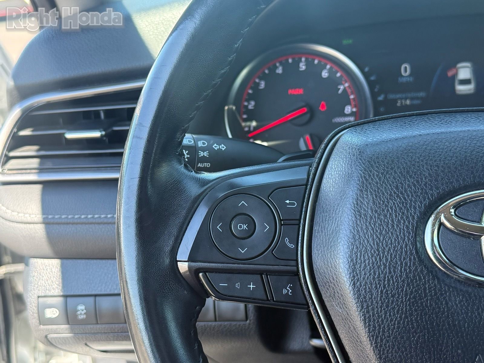 Used 2023 Toyota Camry XSE image 17