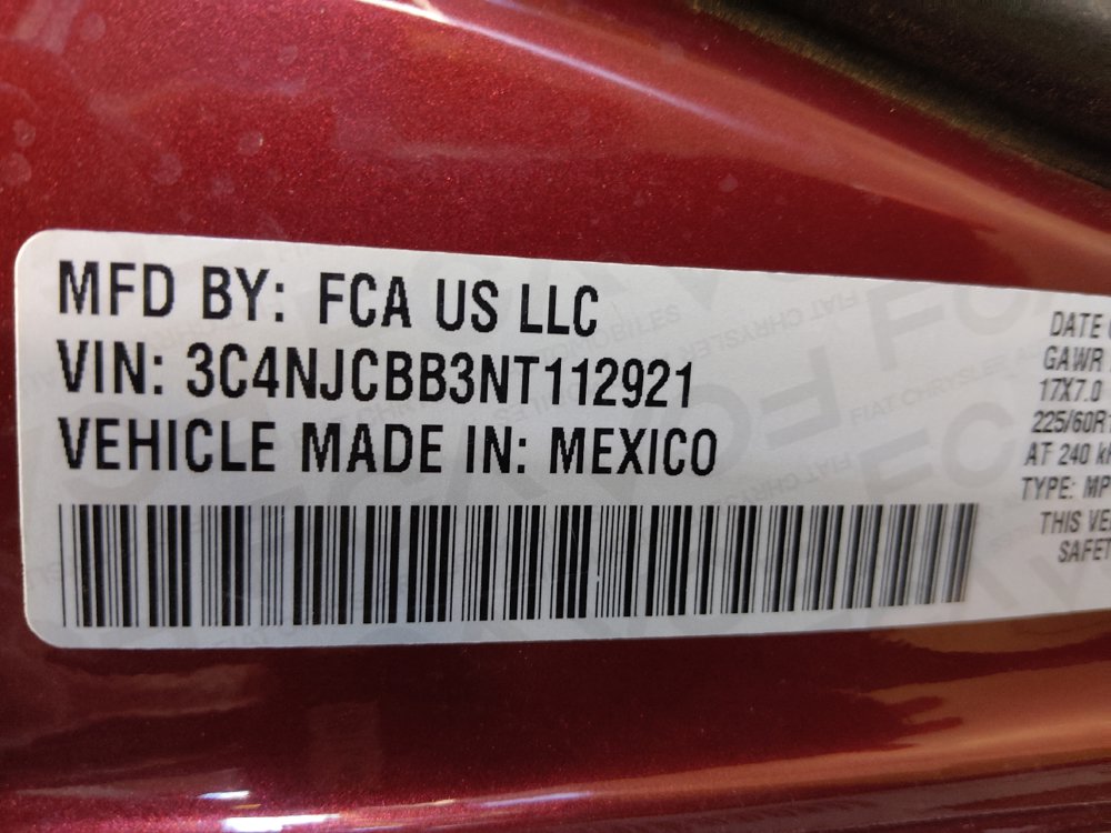 Used 2022 Jeep Compass Latitude FWD image 33