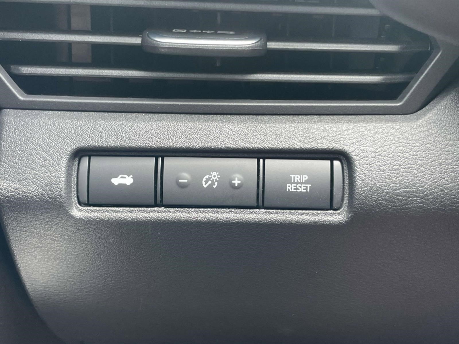 Used 2026 Nissan Altima 2.5 SR FWD image 18