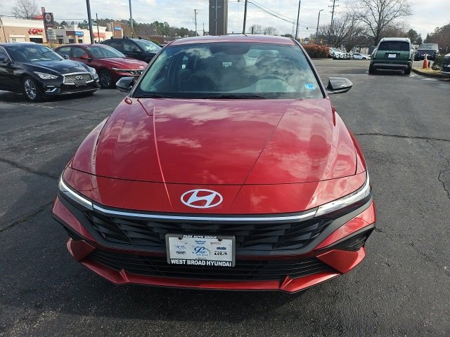 Certified 2025 Hyundai Elantra Sport image 7