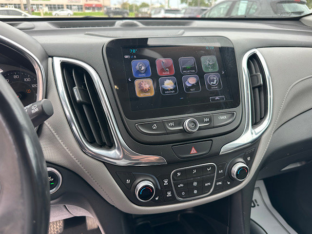 Used 2018 Chevrolet Equinox Premier FWD image 29