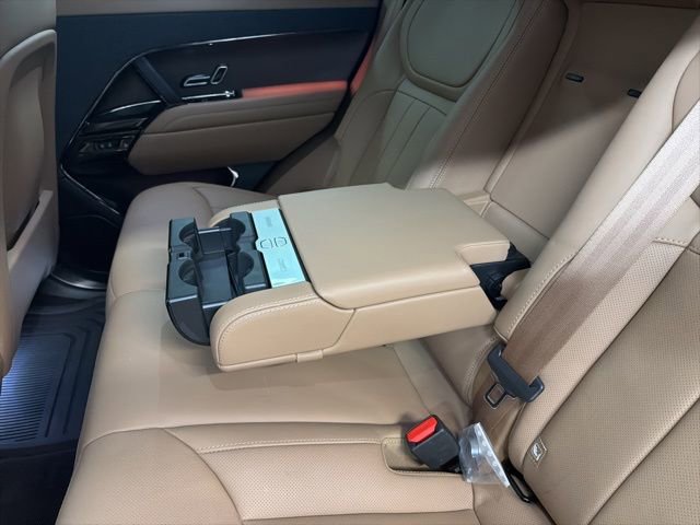 Used 2024 Land Rover Range Rover Sport SE image 15