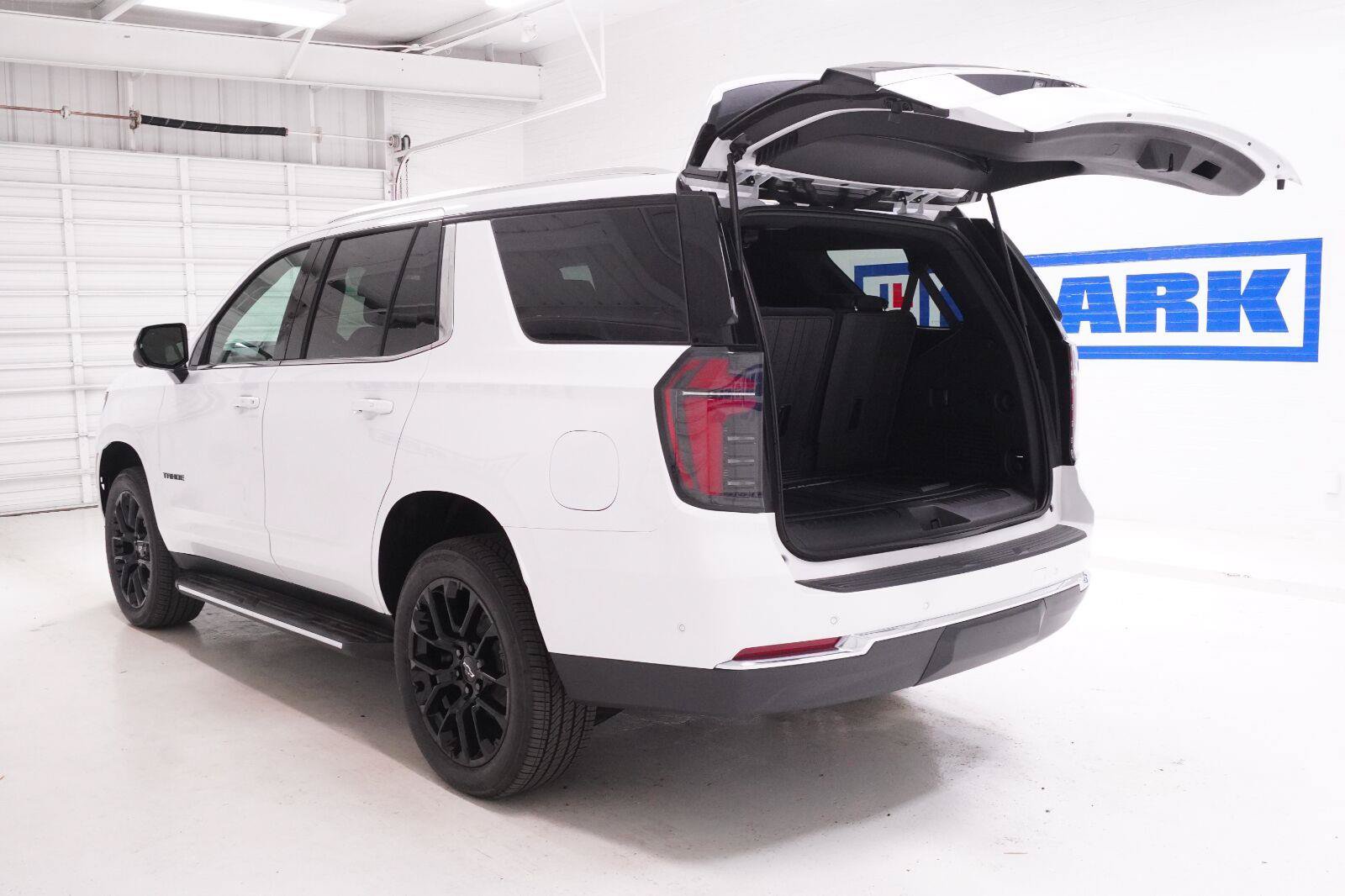 New 2026 Chevrolet Tahoe LS RWD image 36
