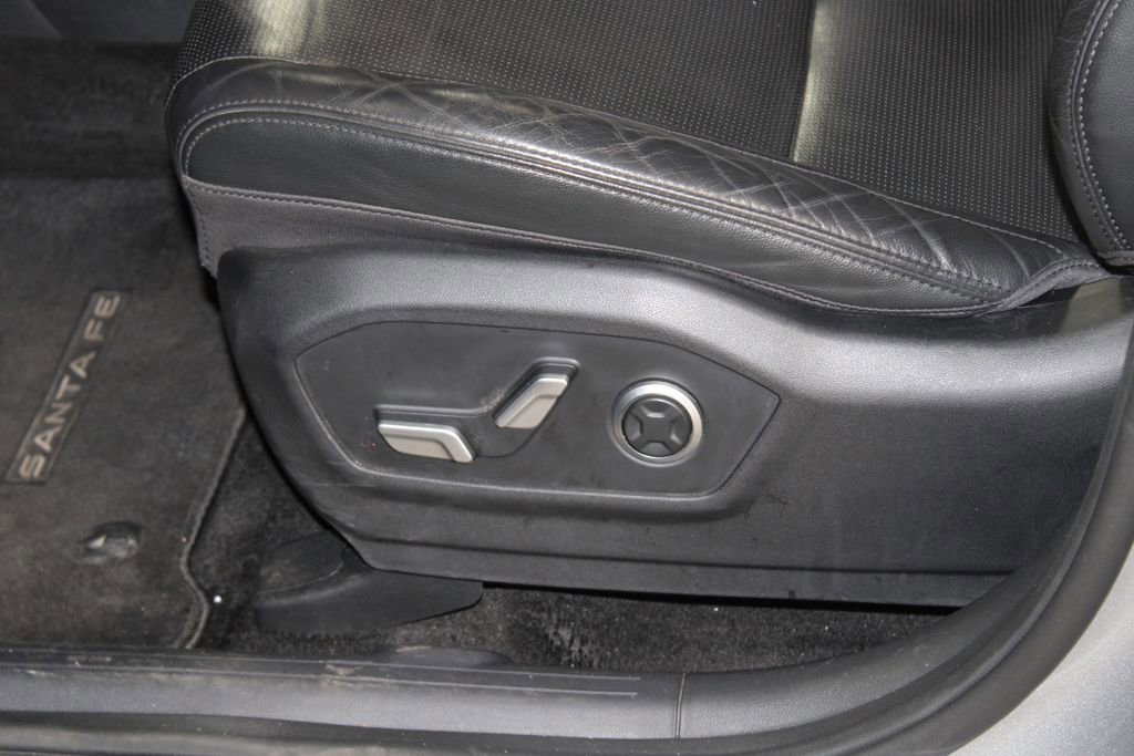 Used 2024 Hyundai Santa Fe Limited FWD image 19