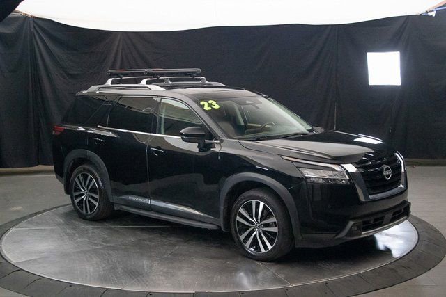 Used 2023 Nissan Pathfinder Platinum w/ Lighting Package (N93) image 2