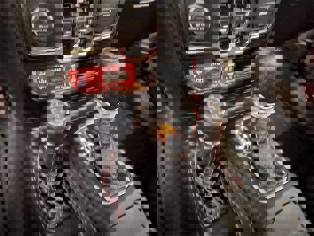 Used 2022 Jeep Wrangler Unlimited Rubicon w/ Cold Weather Group image 16