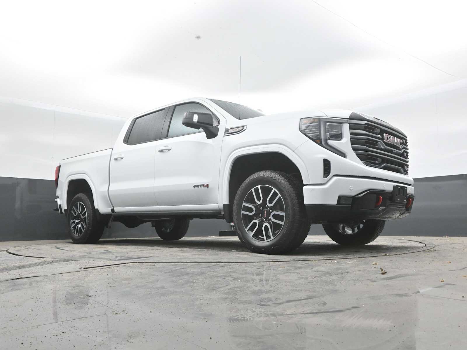 New 2026 GMC Sierra 1500 AT4 w/ AT4 Premium Package AWD/4WD image 43