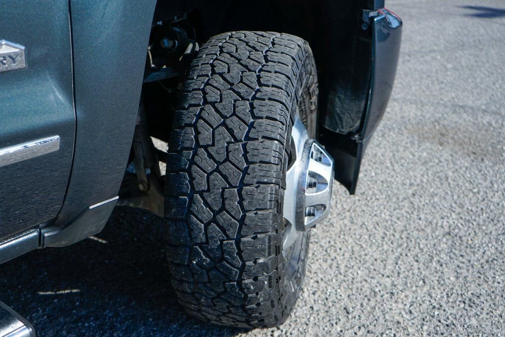 Used 2018 Chevrolet Silverado 3500 High Country w/ Duramax Plus Package image 48