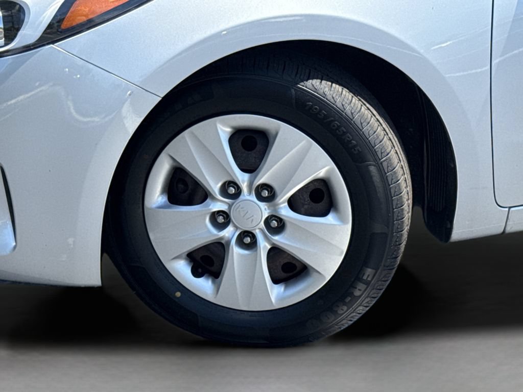 Used 2018 Kia Forte LX FWD image 44
