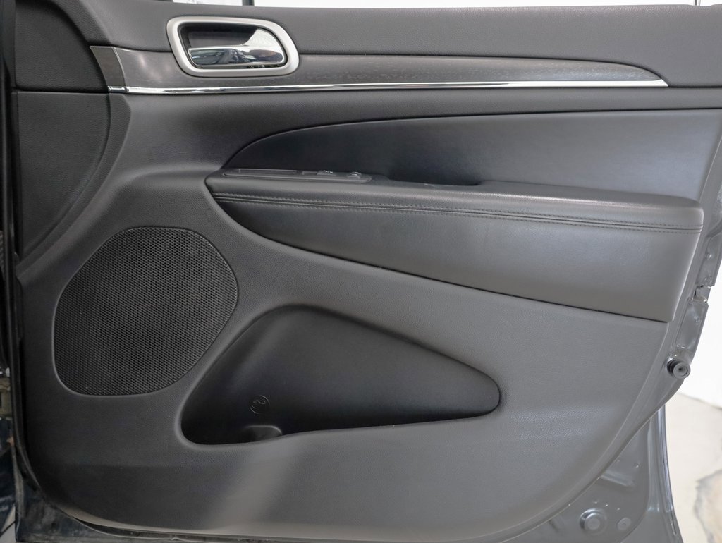 Used 2018 Jeep Grand Cherokee Limited w/ Luxury Group II image 26