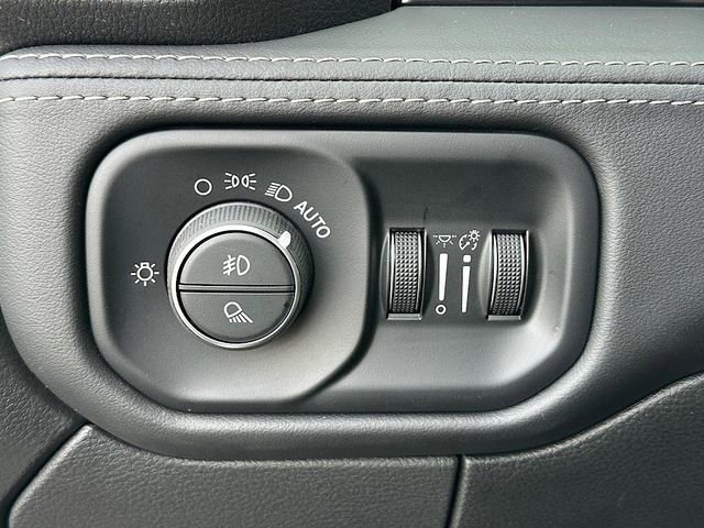 Used 2024 RAM 3500 Limited image 20