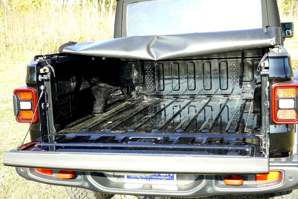 Used 2022 Jeep Gladiator Rubicon w/ Safety Group image 39