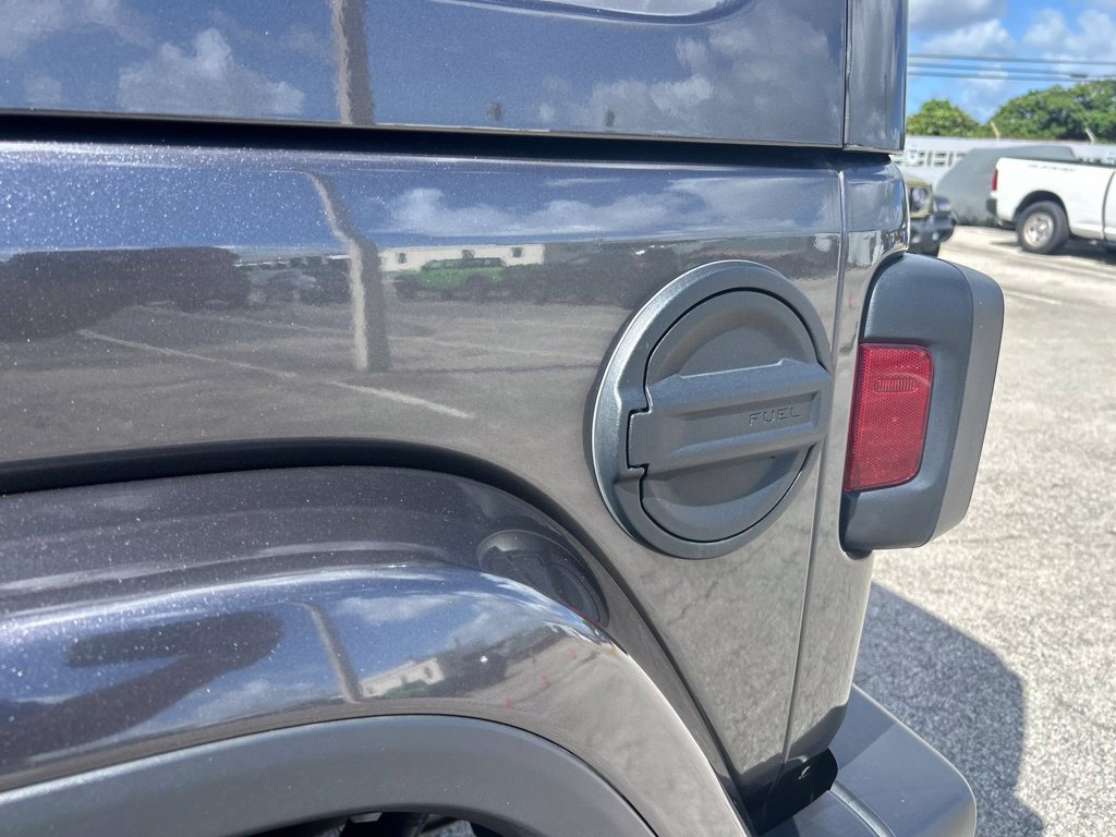 Certified 2021 Jeep Wrangler Unlimited Sahara AWD/4WD image 23